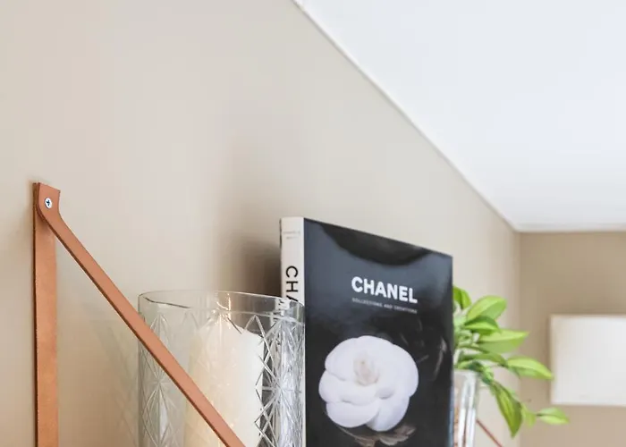 Ultracentral Duplex With Private Rooftop Terrace *