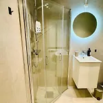 Ultracentral Duplex With Private Rooftop Terrace Apartment *